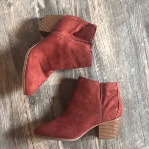 Ankle boots